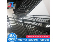 焊接楼梯扶手生锈怎么办 找生产厂家解决